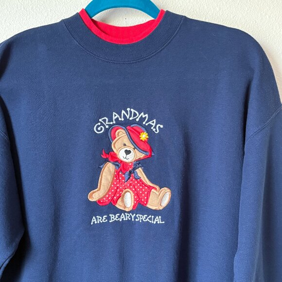 MC Energy Sportswear Women Sweatshirt Size L Crewneck Grandmas are Beary Special - Picture 3 of 13